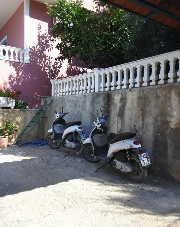 Vila Jakupi Apartment Sarande Exterior photo